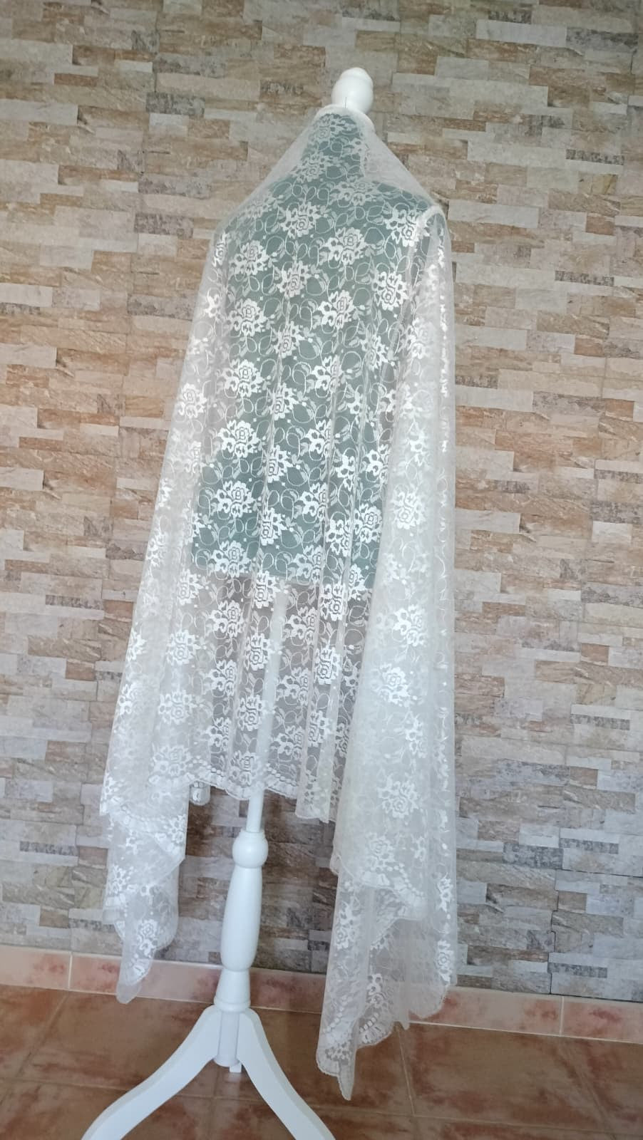 Mantilla Blonda marfil Volart Ref.031700