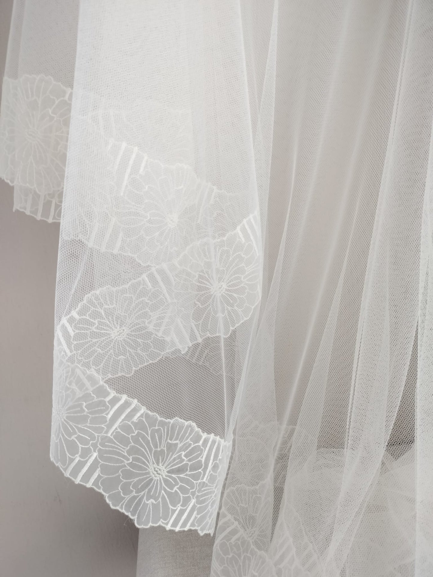 Velo de novia tul sedoso Mod. 15-134