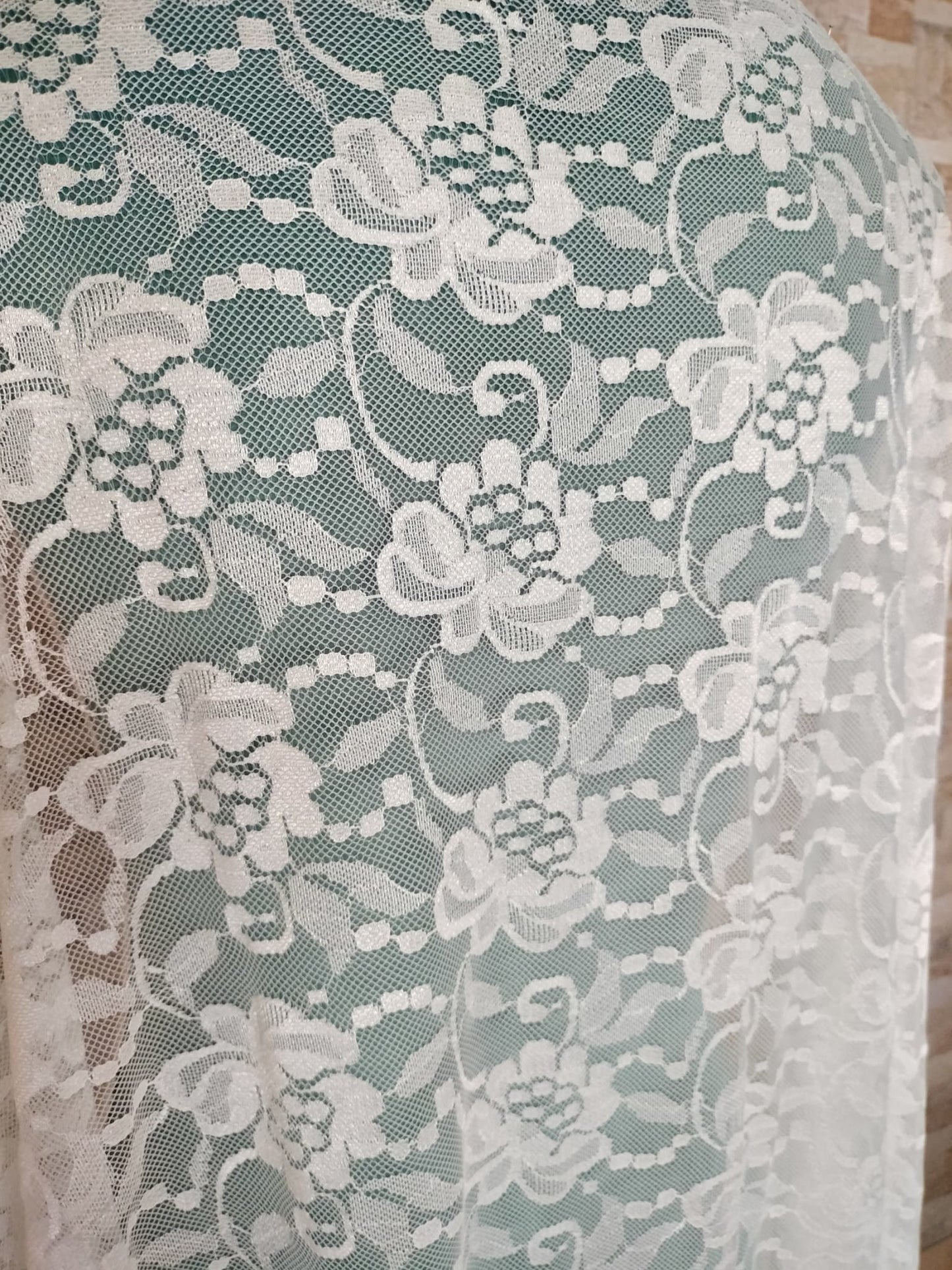 Mantilla Blonda marfil Volart Ref.031A31