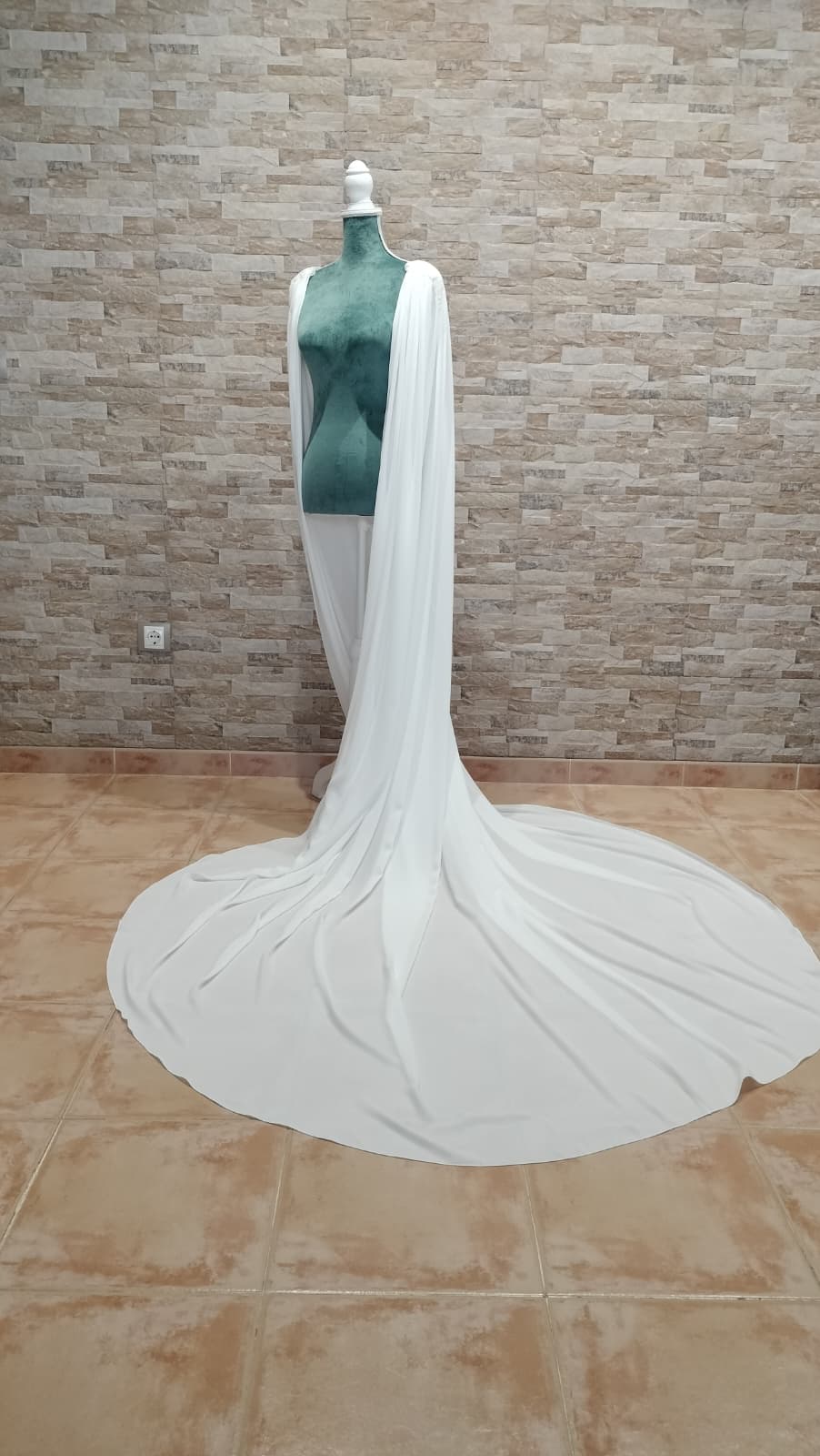 Capa de Novia Joya Georgette | Hombreras de Pedrería